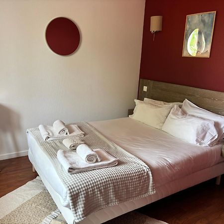 Hotel Le Boiate Арес Екстер'єр фото